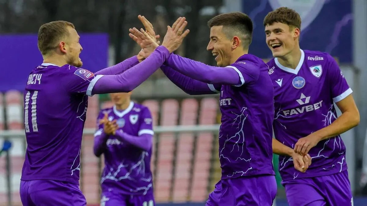 Гравці ЛНЗ святкують вольову перемогу над Копером 2:1